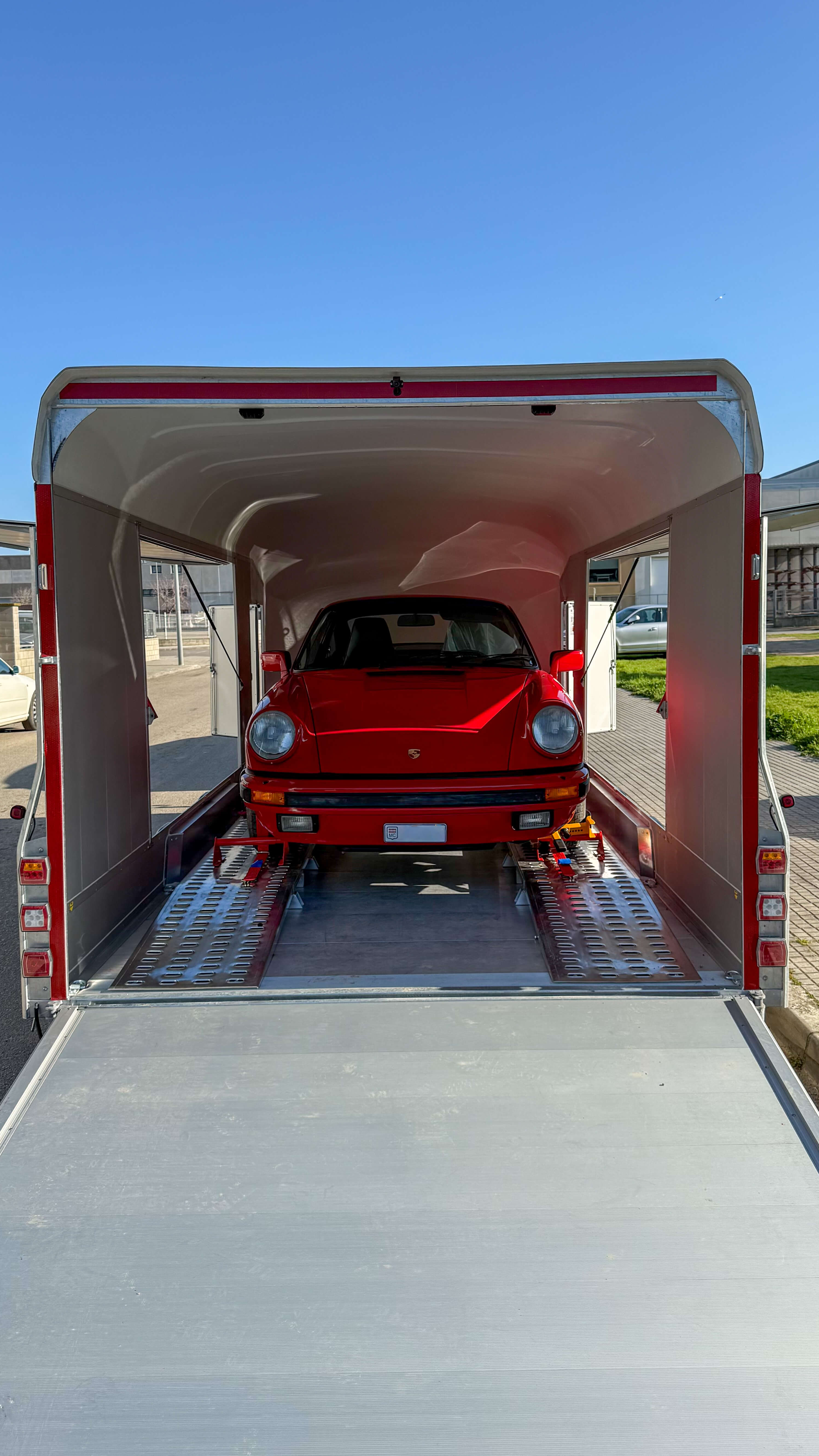 Transport Porsche 911 964 remorque fermée Barcelone Megève